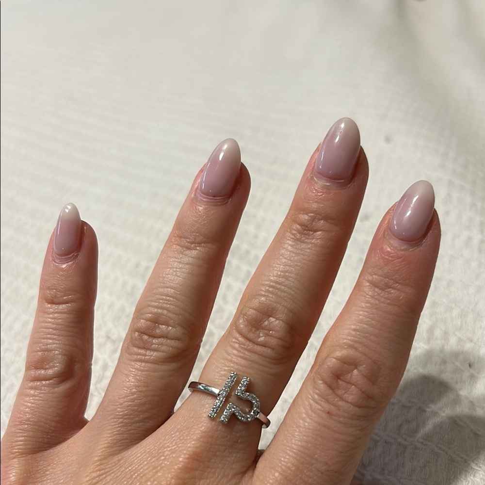 Elegant Silver Ring with Crystal Accents - weight scale “Libra”